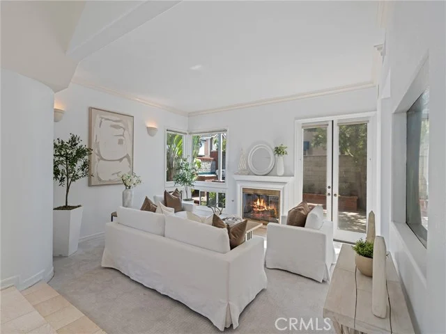 6264 Napoli Court photo 5