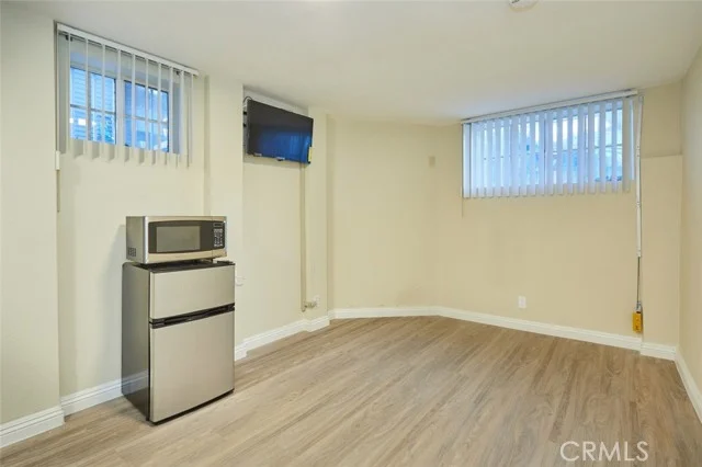 1840 W 11th Place photo 5