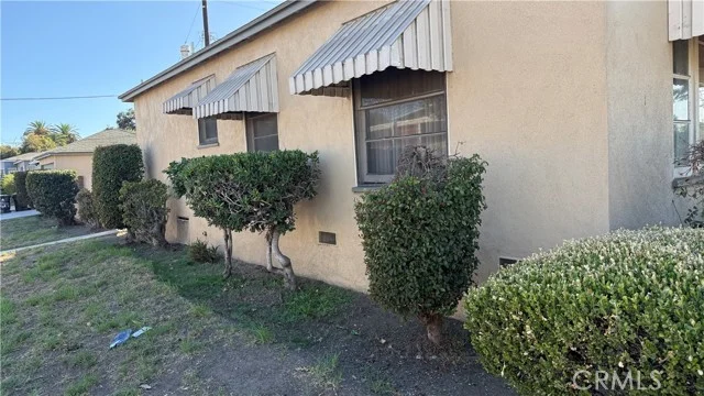1802 W 35th Place photo 5