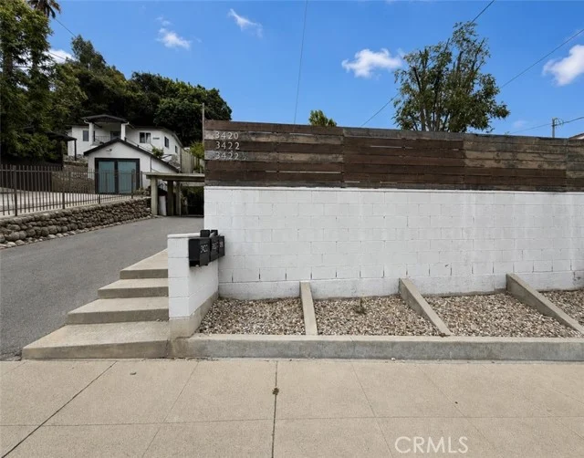 3422 Holyoke photo 2