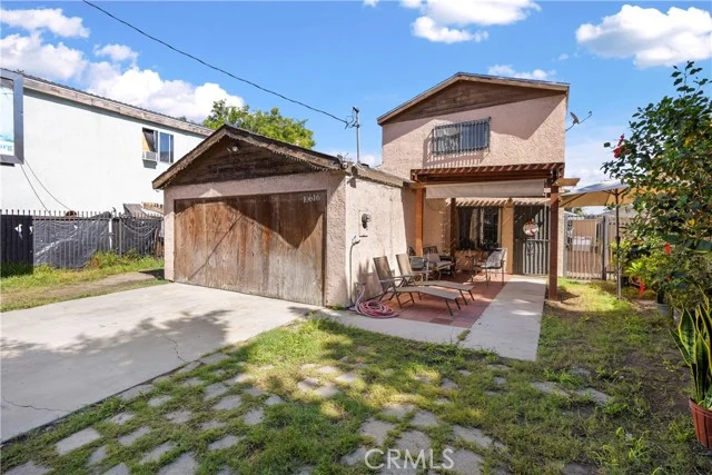 10616 Wilmington photo 2