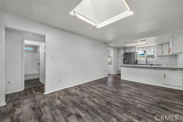 1559 W 223rd photo 5