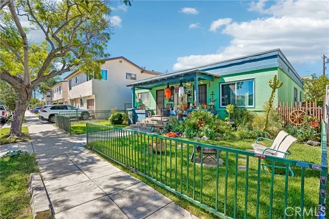 1033 Stanley Avenue photo 3