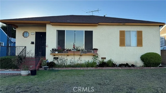 221 N Harbor View, San Pedro