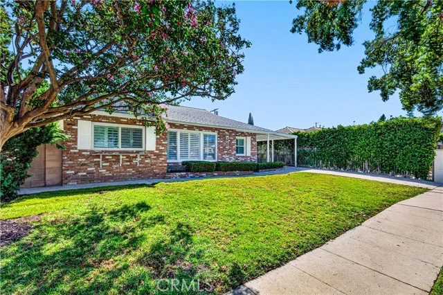 4950 Garden Grove photo 2