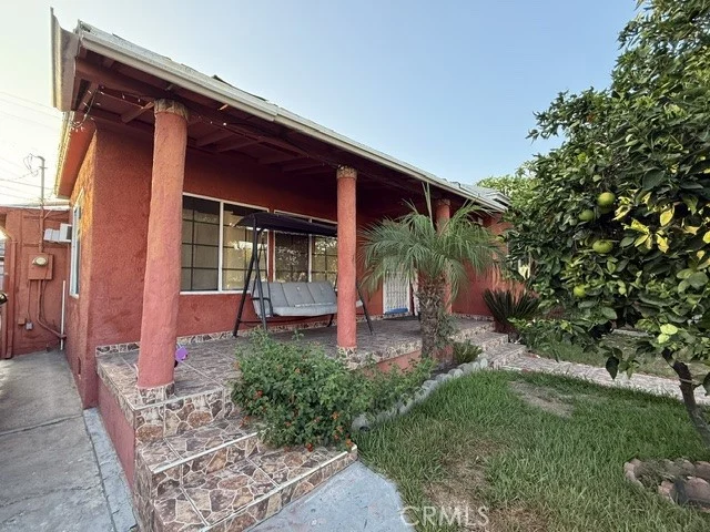 959 S Hillview Avenue photo 2