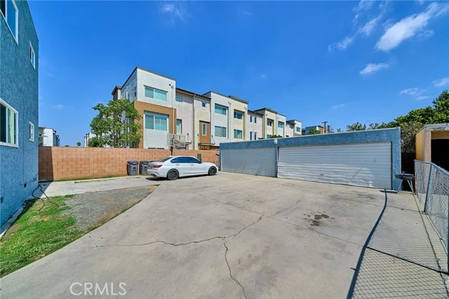 14506 S Normandie Avenue photo 3