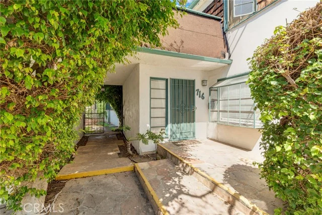 716 Machado Drive photo 4