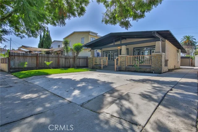 1650 W 38th Place photo 4