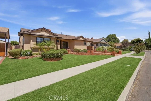 6313 Melvin photo 2