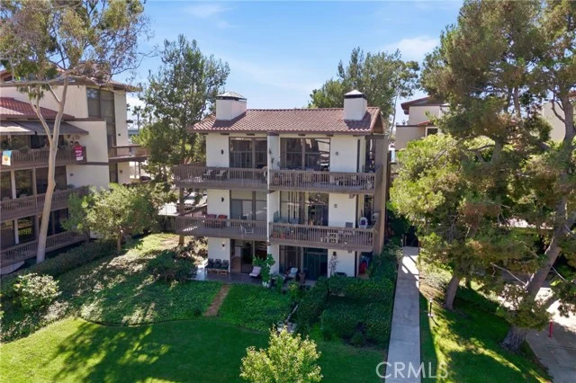 8103 N Marina Pacifica Drive N, Long Beach