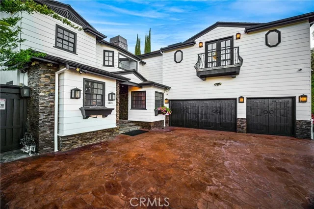 5235 san feliciano photo 3