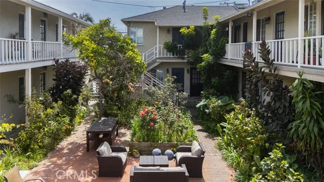 5901 E Ocean Boulevard photo 4