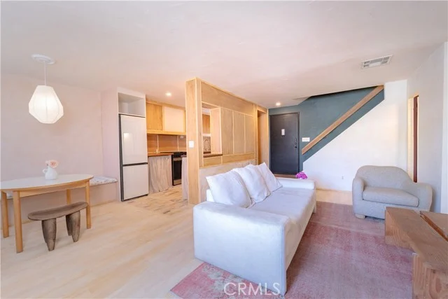 8516 Cadillac Avenue #8 photo 5