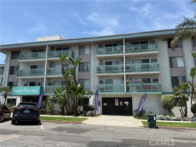 3415 Linden photo 3