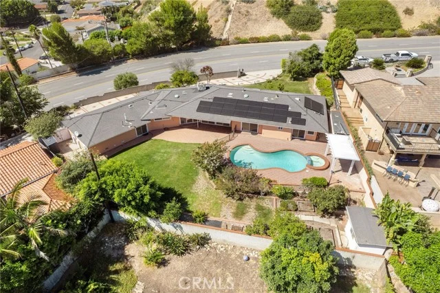 2929 Crest Drive photo 4
