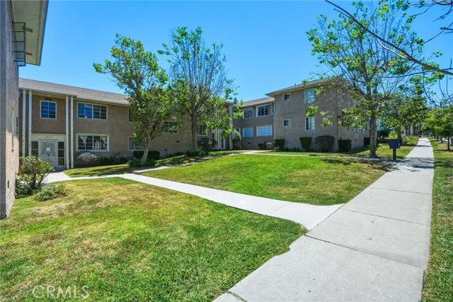4076 Hillcrest Drive #A, Los Angeles