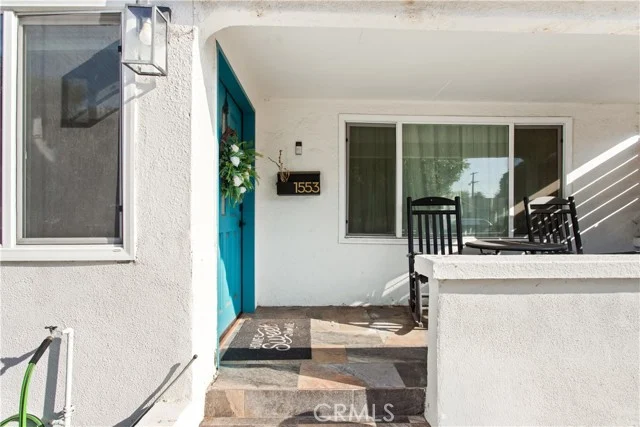 1553 W 60th Place photo 4