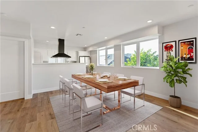 1724 Menlo Avenue photo 3