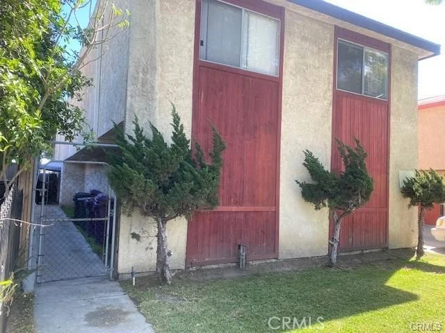 6140 Orange Avenue photo 2