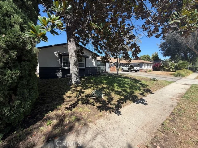 6939 Murietta Avenue photo 2