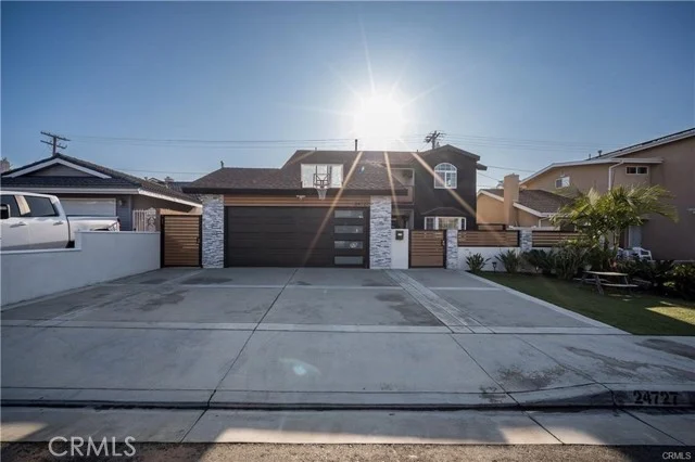 24727 Marbella Avenue photo 3