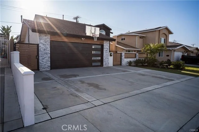 24727 Marbella Avenue photo 4