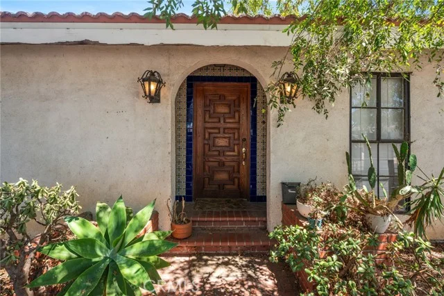 1122 Dominguez, Wilmington