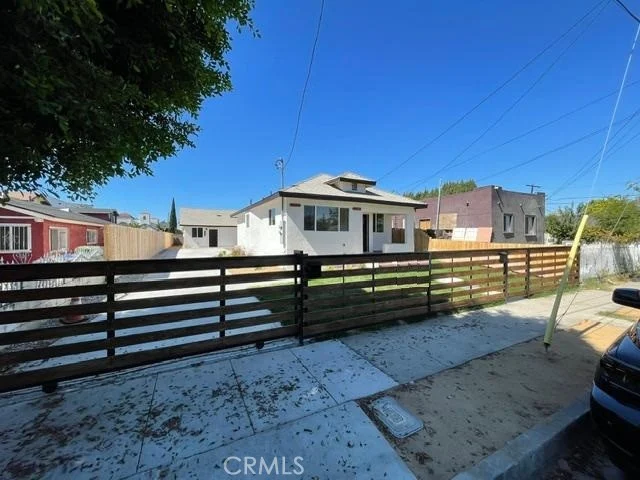 4427 Lima photo 2
