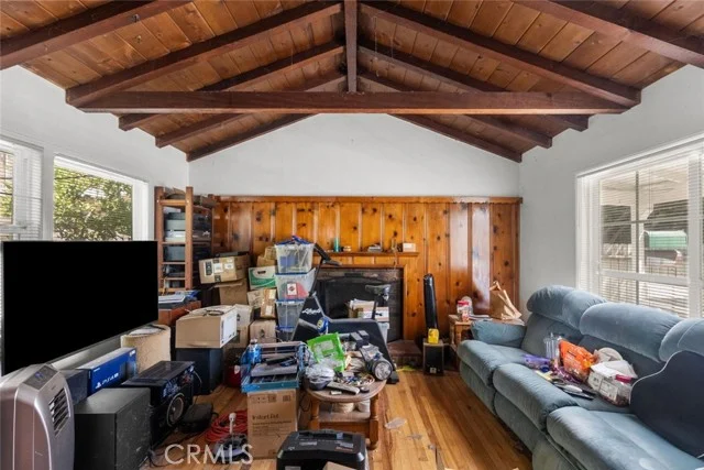 4617 Tilden Avenue photo 3