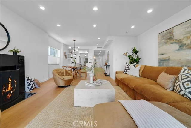 1871 Greenfield Avenue #102 photo 3