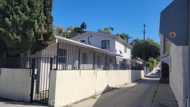 1458 Silver Lake Boulevard photo 3