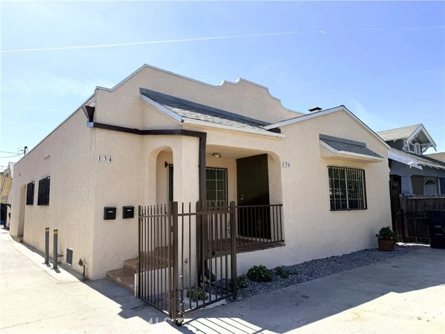 134 W 49th, Los Angeles