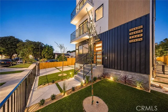 3440 West photo 2