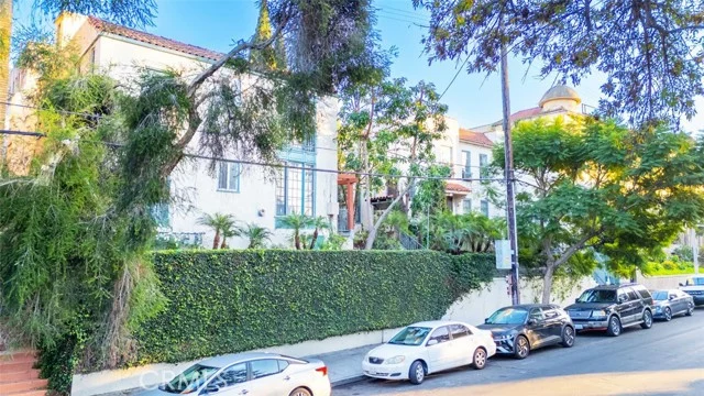 534 S Coronado photo 1