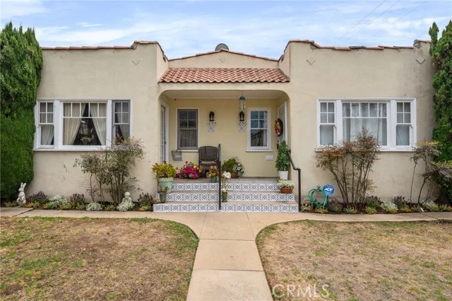 1620 California photo 2