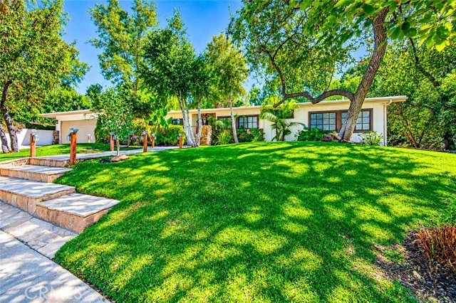 4610 Arriba Drive photo 2