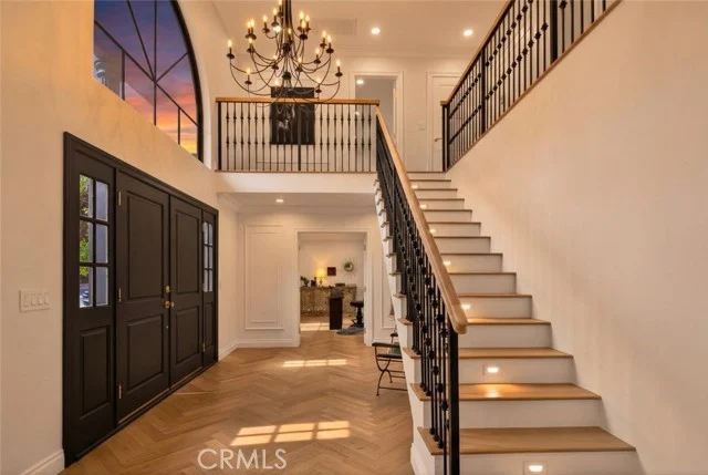 16717 Encino Hills Drive photo 4