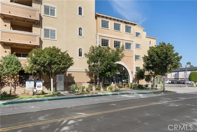21345 Hawthorne Boulevard #204 photo 2