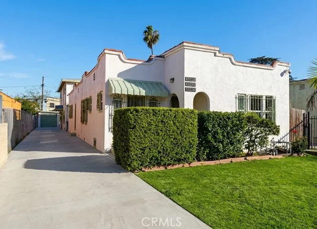 6544 S Victoria Avenue, Los Angeles