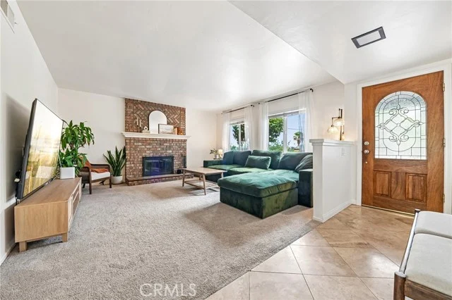 1311 N Meyler photo 4