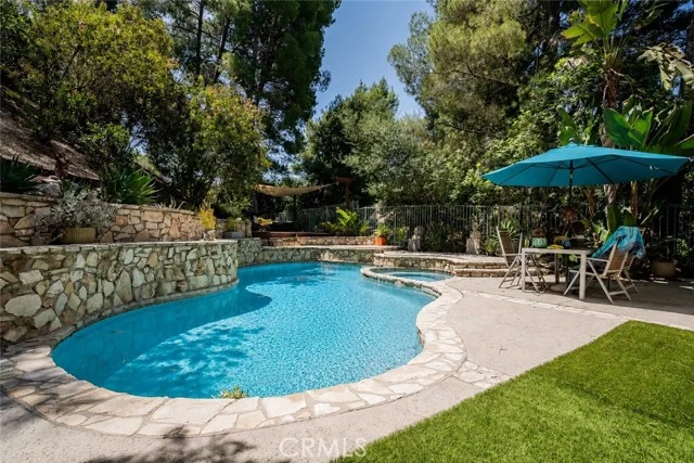 3636 Dellvale Place photo 4