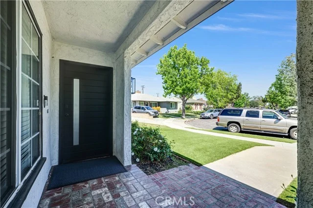 3965 N Marshall photo 4