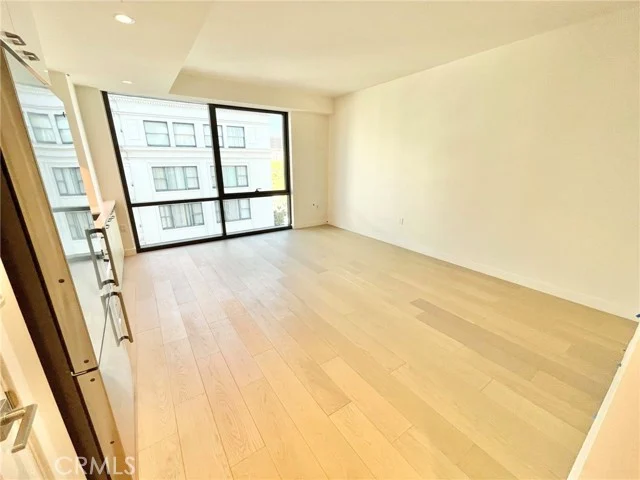400 S Broadway #1010 photo 3