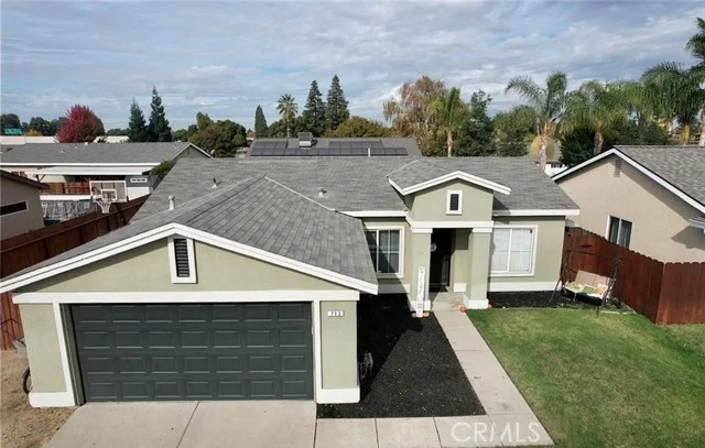 713 Hogan Court photo 2