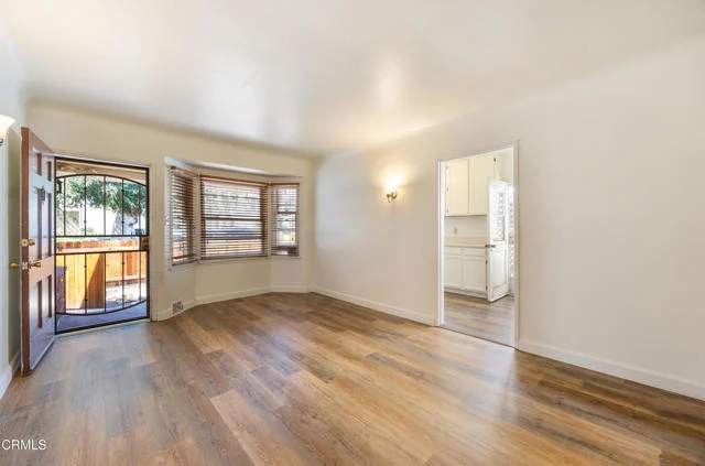 2338 Highbury Avenue photo 4
