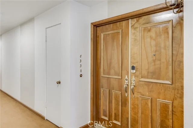 6330 Riviera photo 5