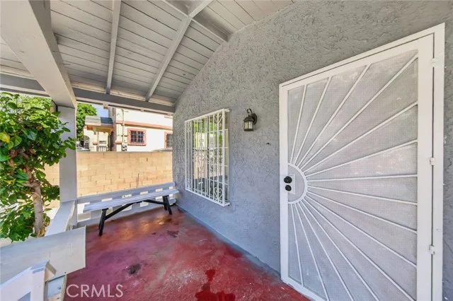 822 N Fickett photo 3