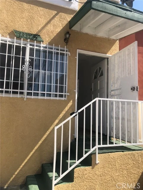 1337 E Adams photo 4