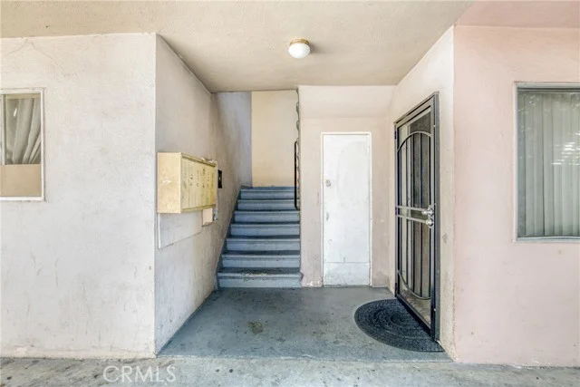 6651 Beck photo 5